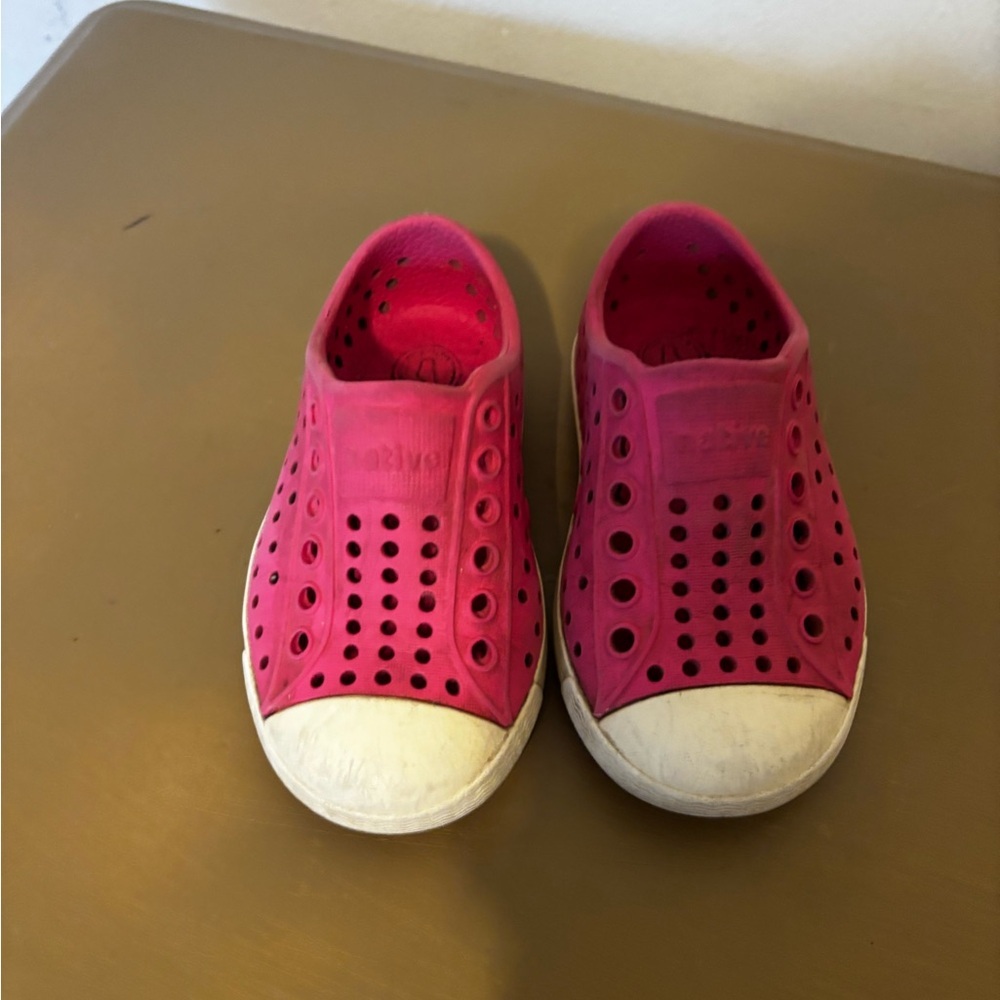 Native Kids Pink Slip-On Shoes C5